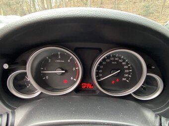 Mazda 6 2.0 DI 103kW klima tempomat 2009 - 16