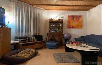 Rodinný dom 5+1 s dvojgarážou a pozemkom 2771 m², okres Doma - 16