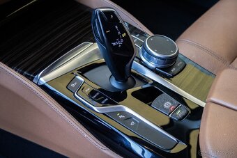 BMW Rad 5 Touring 530d xDrive A/T - 16