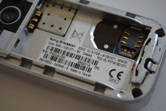 Sony Ericsson K300i s krabičkou IMEI sedí Zberatelský kus - 16