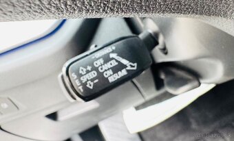 Škoda Octavia IV 2,0 TDI KOMBI 10/2022,59 000 km,NAVI,LED - 16
