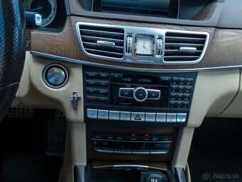 Mercedes-Benz E trieda Sedan 350 CDI BlueTec 4matic, 185kW - 16