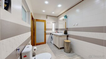 PREDAJ – VEĽKÝ 7-IZBOVÝ RODINNÝ DOM V TRNAVE, VHODNÝ NA BÝVA - 16