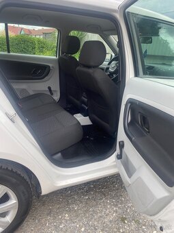Škoda Fabia 1.6Tdi  2011 Bi-LED,Tažne zariadenie - 16