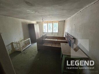 RD Nesvady, pekný pozemok 862 m2, pri stanici - TOP lokalita - 16