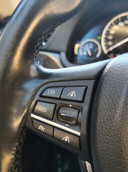 BMW 740i (3 liter benzín) r. 2014 - 16