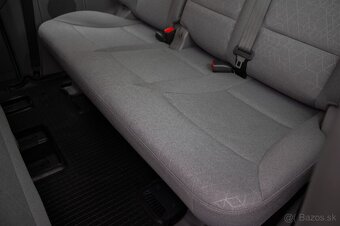 Hyundai H1 2.5CRDi VGT automat odpočet DPH - 16