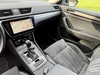 ŠKODA SUPERB COMBI 2.0TDI DSG FACELIFT MATRIX BOHATÁ VÝBAVA - 16