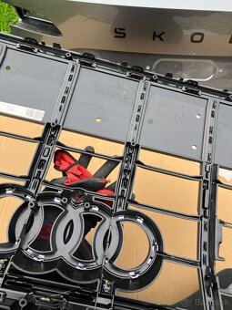 maska mrizka grill audi q7 19- cerna sq7 - 16