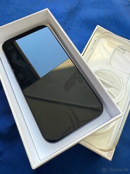 iPhone 15 Pro 1 TB - 16