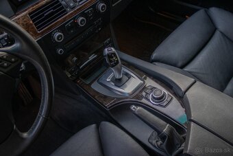 BMW Rad 5 530 i A/T - 16