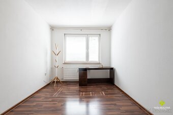 Pekný trojizbový byt Prievidza s lodžiou ul. Dúbravská - 16