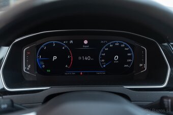 Volkswagen Passat Variant Highline - 16