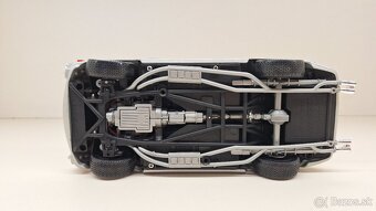 1:18 FERRARI 250GT BERLINETTA - 16