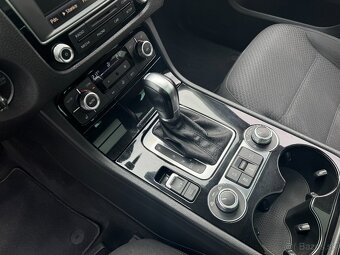 Volkswagen Touareg 3.0 V6 TDI 4MOTION - 16