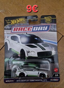 Hot Wheels - 16