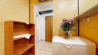 VEĽKÝ 1 izb. byt, ZVÄČŠENÝ o PRACOVŇU, Titogradská Košice - 16