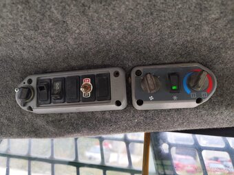 Nakladač Bobcat S330 + príslušenstvo. - 16