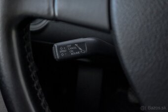 VW Passat B6 Variant 2.0 TDI CR Highline 4-Motion -NOVÉ STK- - 16