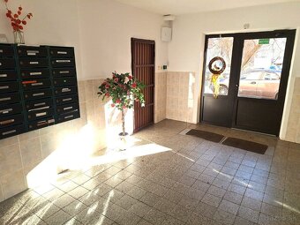 Priestranný 1 izb. Byt, Južná trieda / pri ASTÓRII /, 40 m2 - 16