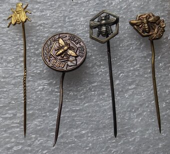 odznaky - armáda, spolky, šport i iné - 16