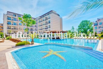 Zařízený apartmán 2kk (53 m²) s výhledem na bazén DAWN PARK - 16