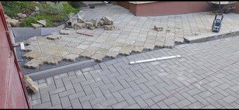 Nákladne auto s hydraulickou rukou - 16