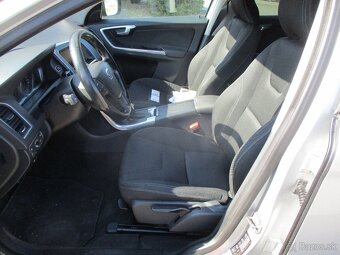 VOLVO XC60 2,4D 120kw AWD GPS Auto 10/2013 - 16