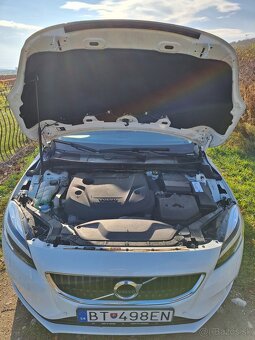 Volvo V40 D3; 2.0 diesel; Manual; r.v. 2018; Bratislava - 16