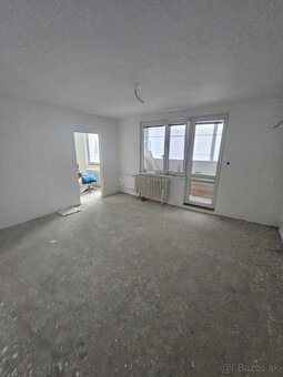 4- izbový byt vo Vranove n.T. - 16