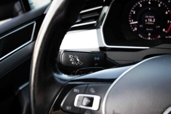 Volkswagen Passat Variant 1.8 TSI - 16