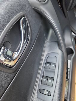 Koleos 2012 BOSE sound 2.0 dci - 16