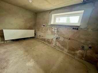 Rodinný dom Branč, blízkosť MHD, všetky IS, studňa - 16