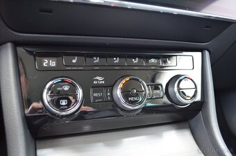ŠKODA SUPERB 2.0 TDI DSG CRYSTAL LED MATRIX ŤAŽNÉ odpočet DP - 16