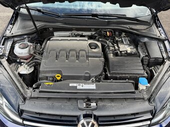Volkswagen Golf 2.0 TDI Highline - 16