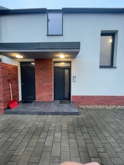 Prenájom 4-izbového bytu - 16