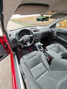 Alfa Romeo GT 2.0 JTS QV - 16