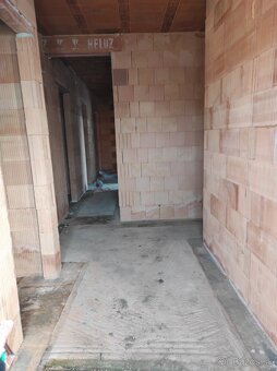 5-izbovy rodinný dom 15 minút od NR - 16