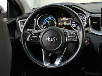 KIA XCeed 1.6 GDi Plug-In Hybrid PLATINUM A/T 140PS 2021 - 16