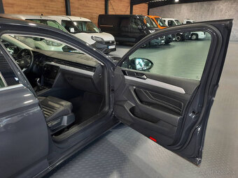 Volkswagen Passat 1.5 TSI ACT Business - 16