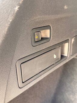 SEAT TARRACO - 16