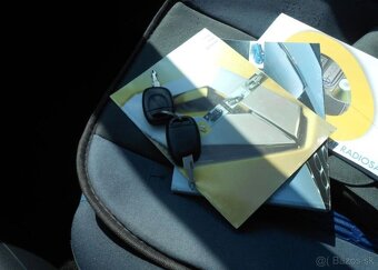 Renault Clio 1,2 55 kW KLIMA Historie benzín - 16