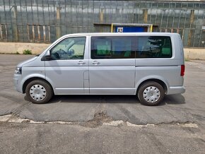Predám  Volkswagen T5 Caravelle 2.0 TDI 103 KW DSG 121500 km - 16