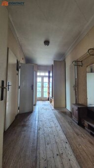 Pôvodný rožný rodinný dom v obci Banka pri Piešťanoch - 16
