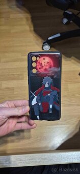 Rôzne anime kryty na mobil - 16