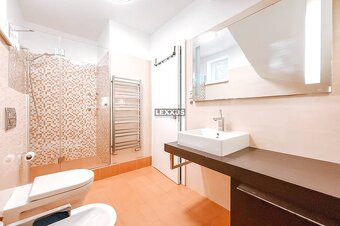 | 5 izbový Rodinný dom so záhradou na Kolibe - 16