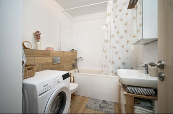 PREDAJ – elegantný 2-izbový byt s loggiou v srdci Arborie - 16