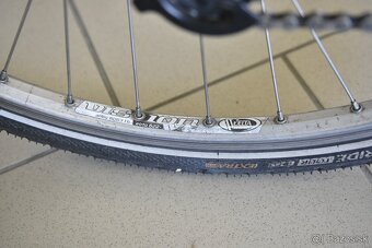 Trekový bicykel - 16