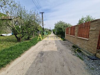 POZEMOK + STARŠIA CHATA - ČERMEĽ - 1058 m2 - 16