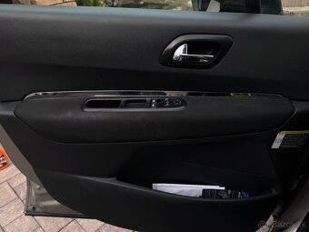 Peugeot 3008 1.6 VTi 88 kW - 16